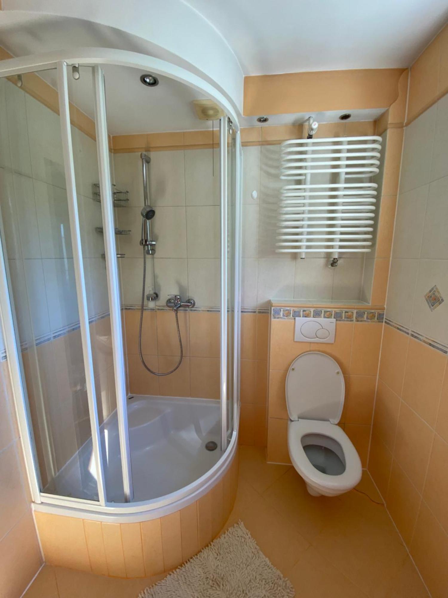 Villa Przytulny Dom Pod Jabloniami Przy Targach Kielce Extérieur photo